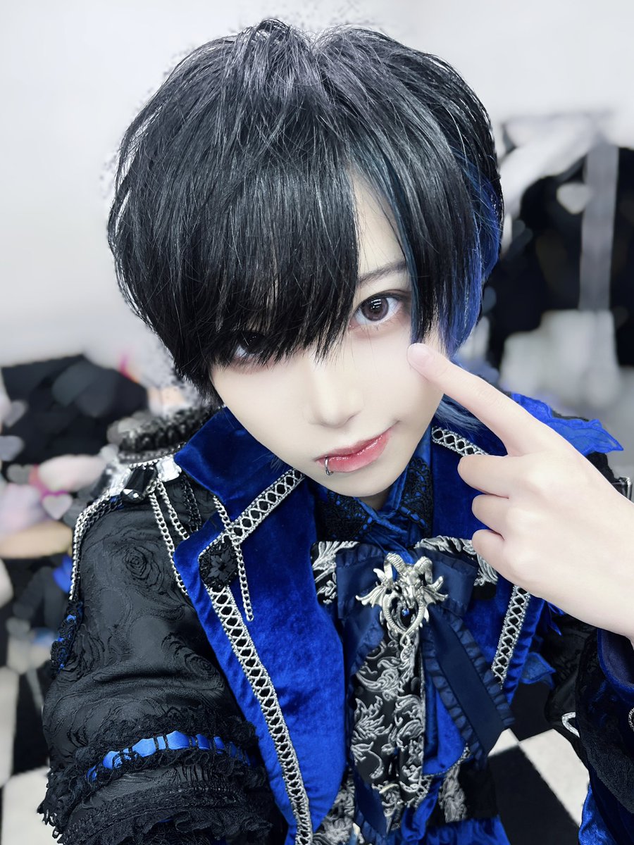 DIAVEL 楓雅あお チェキ 24枚 Post by 楓雅あお🦋✝︎DIAVEL on X: べー