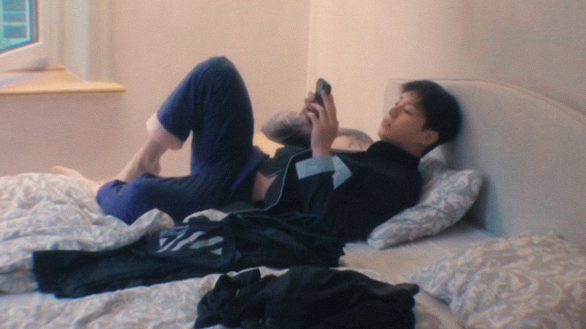 taekook𑁤 tweet media