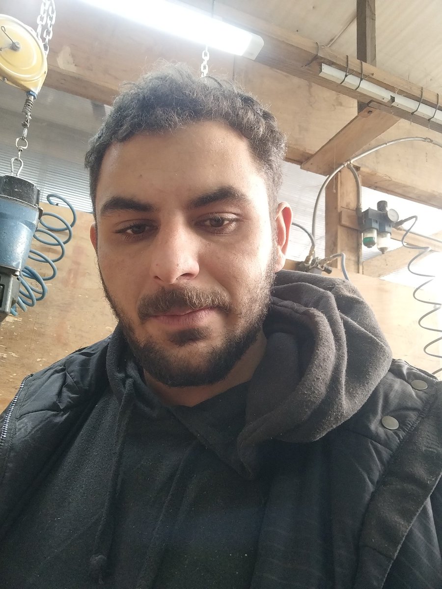 Jarcii129's tweet photo. Som tak zničený.Prajem vam pekné Sviatky najbližšie dni čo budu. https://t.co/nftvjYDjNG