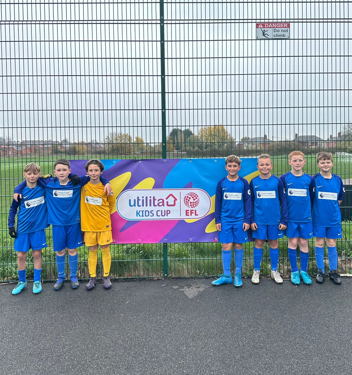 CYP | Utilita Kids Cup Winners! Bramley Sunnyside! 🏆

An incredible day at Dinnington Resource Centre saw 28 teams, 250+ Year 5/6 pupils, and a huge 195 goals in this year’s Utilita Kids Cup! ⚽🔥

Bramley Sunnyside clinched the title after scoring 20 goals across the tournament