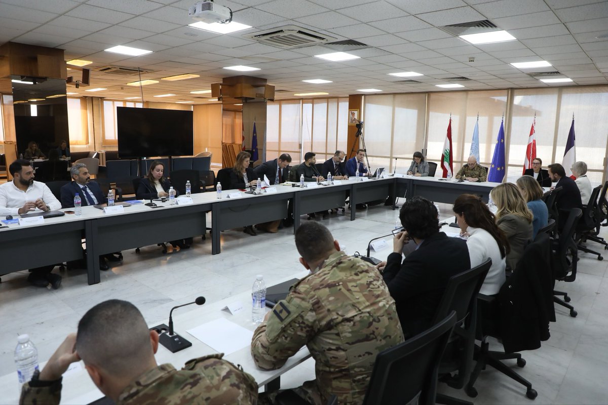 UNDP_Lebanon's tweet photo. As part of efforts to support the Lebanese Armed Forces &amp; coordinate international assistance, with @LebarmyOfficial, @UNSCOL, alongside 🇪🇺 🇩🇪 🇫🇷 🇪🇸 🇳🇴 🇩🇰, we reviewed progress, aligned on priorities &amp; mobilized new support - reinforcing state institutions and recovery in 🇱🇧. https://t.co/nsxep0zalF