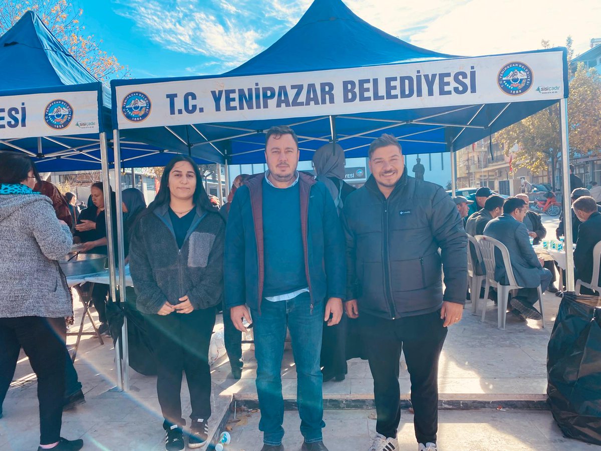 “Kıymetli İlçe Başkanımız Sayın Sadık Yapıcıoğlu’nun başkanımızın kayınpederi adına düzenlenen pilav hayrına katılım sağladık. Allah hayrını kabul etsin.”