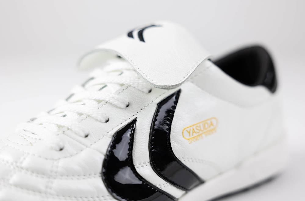 ホワイトもラインナップしています