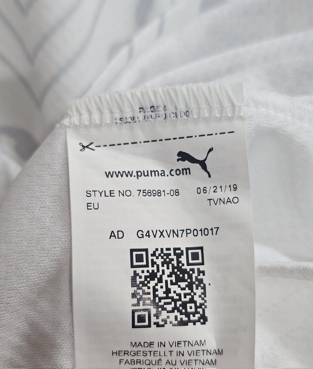 VsKitCorner's tweet image. 🇮🇹 For Sale!

Official Italy 2020 Away. 

Medium. 

Brand New With Tags!

£85.

DM for more pictures/information.