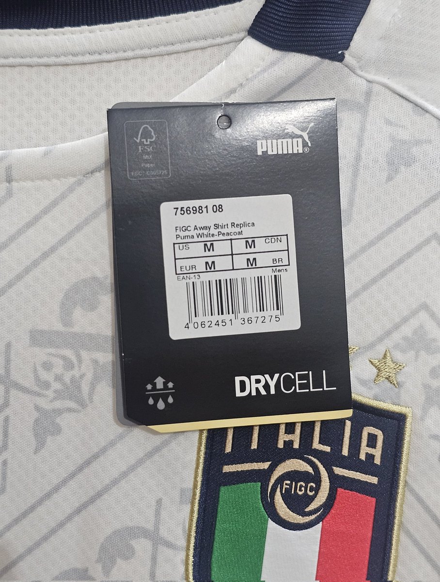 VsKitCorner's tweet image. 🇮🇹 For Sale!

Official Italy 2020 Away. 

Medium. 

Brand New With Tags!

£85.

DM for more pictures/information.