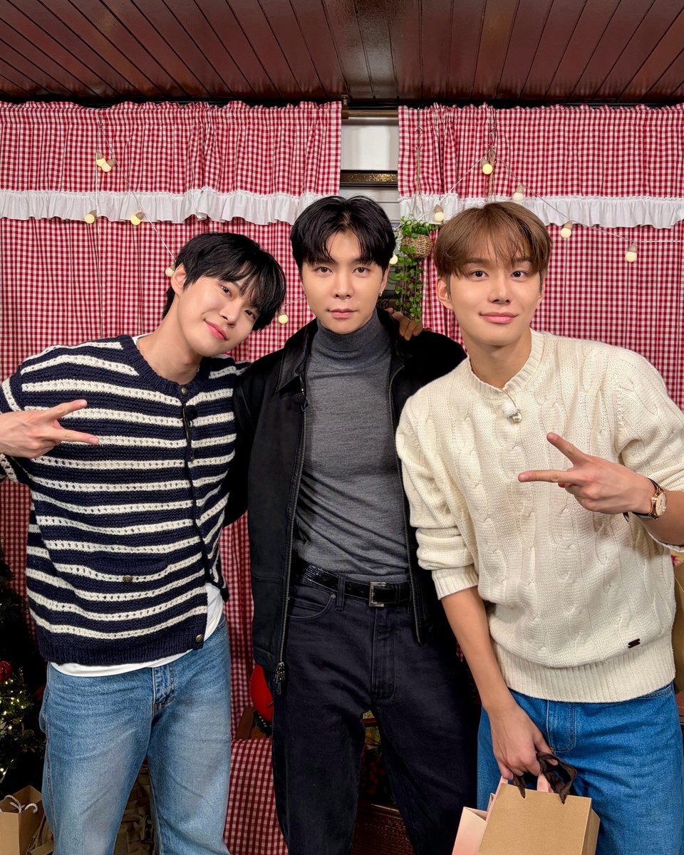 NCTsmtown's tweet image. thx my friends ᕷ˖°🎁

#DOYOUNG #도영
#늦은말 #DOYOUNG_늦은말 
#DOYOUNG_늦은말_Promise 
#NCT #NCT127
#JOHNNY #JUNGWOO 
#MAXCHANGMIN #TVXQ! #동방신기
#SEULGI #RedVelvet #레드벨벳
#JINYOUNG #GOT7
#JISOO #BLACKPINK 
#공명 #태하 #조나단 #박은태 
#땡스버디클럽 #ThanksBuddyClub