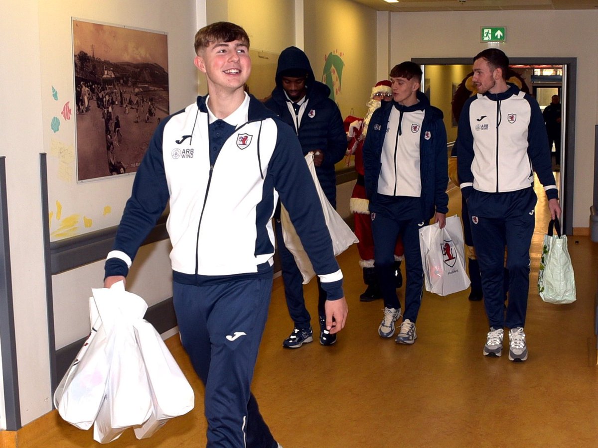 Yesterday we visited the Victoria Hospital Children’s Ward for our annual Christmas visit.

The squad all chipped in to bring gifts for patients and staff, including Rovers scarves, books, chocolate and more.

A reminder of the things that truly matter. 💙