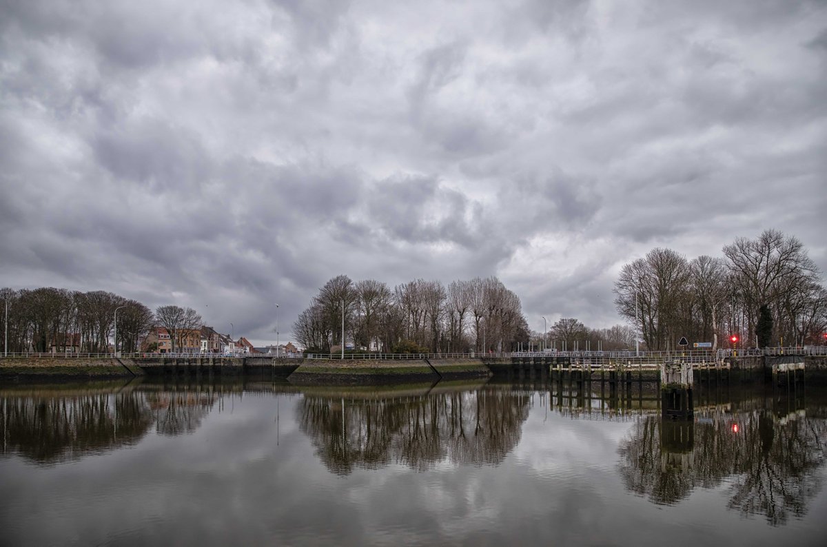 #vrtweer <a href="/FocusWTV/">Focus & WTV</a> <a href="/BuienradarBE/">BuienradarBE</a> <a href="/visitnieuwpoort/">visitnieuwpoort</a> <a href="/StadNieuwpoort/">Stad Nieuwpoort</a> Nieuwpoort 17 dec om 8u52'.