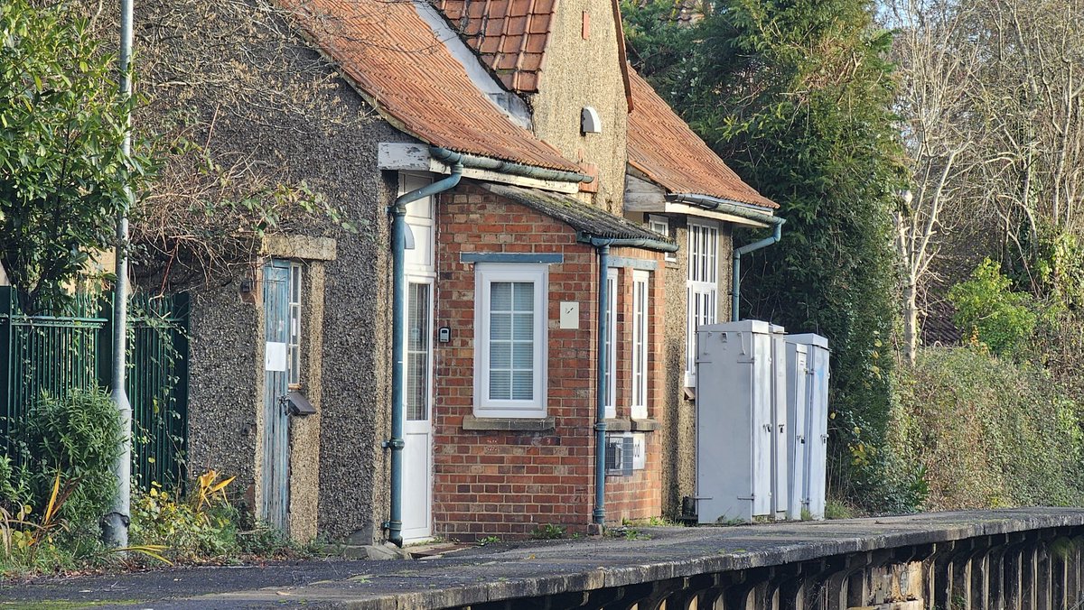 The Tall Controller tweet media