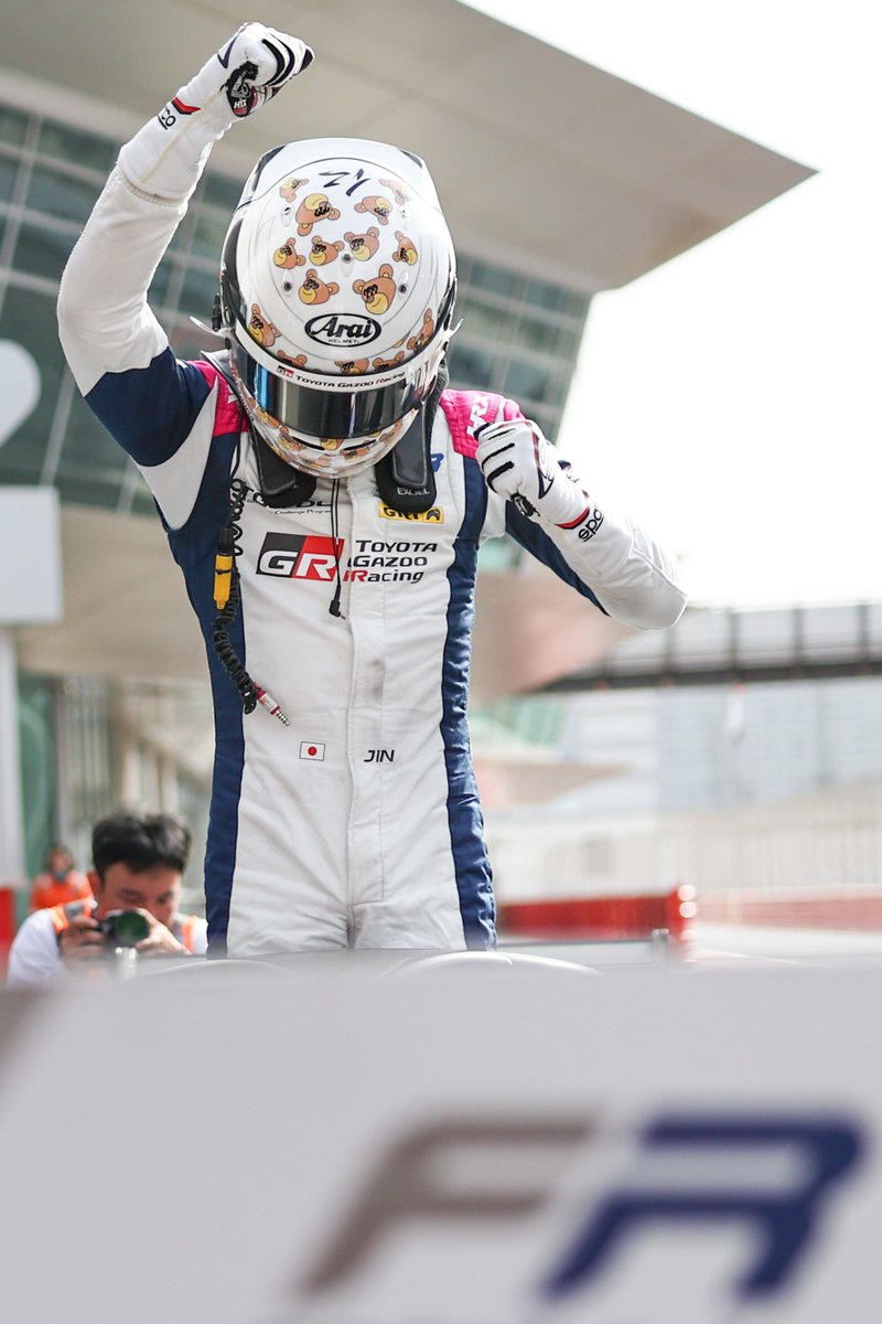 海外での初年度が終了。 悔しい 速さがあっただけに、ここまで苦戦