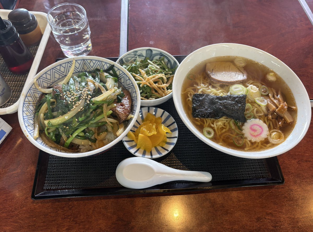 10barusa's tweet photo. 今日の病院終わりに
盛岡食堂ラーメンセットって
半ラーメンじゃないのすごいわ🤩
満足 https://t.co/VGkWGbEmys