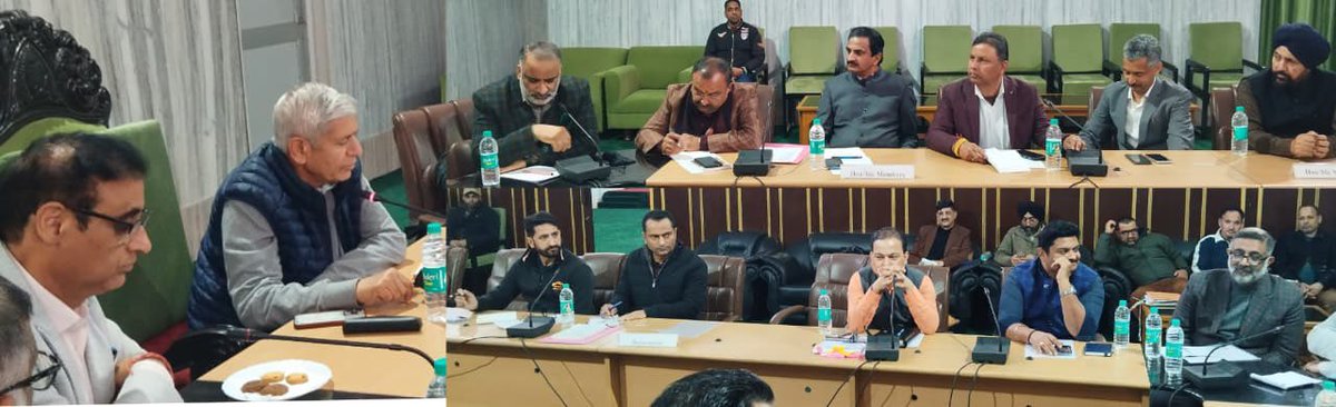J&amp;K Legislative Assembly's Committee on Privileges meets in Jammu under Chairman MLA Nizam-ud-Din Bhat to discuss constitutional privileges, entitlements &amp; protocols for legislators.
 #JammuKashmir #LegislativeAssembly #PrivilegesCommittee
