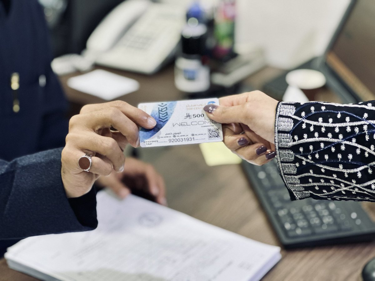 تواصل العون الخيرية توزيع #كسوة_الشتاء على المستفيدين، ضمن جهودها لتخفيف آثار البرد، وذلك بدعمكم وتبرعاتكم، ومن خلال مشروع أسعد بها غيرك الذي يحول فائض الملابس إلى دفءٍ يصل إلى مستحقيه 🤍🌿

نسأل الله أن يجعل عطاءكم في موازين
حسناتكم وأن يجزيكم خير الجزاء 🤲