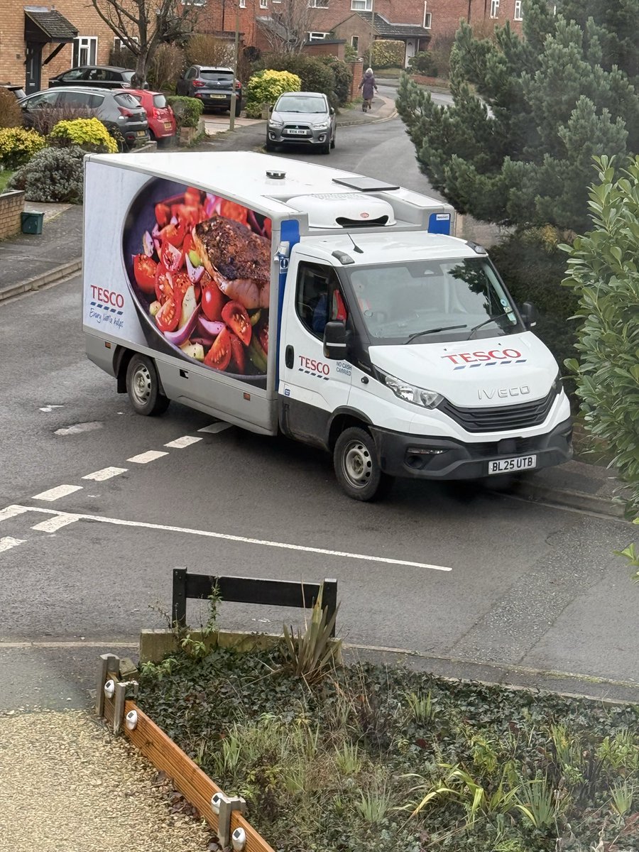 PhilThomas19's tweet photo. @Tesco “Every little helps… to have an accident” Everytime this happens and one day due to your drivers incompetence to park safely, will one day end in tragedy @Tesco https://t.co/PwtGKyaRlz