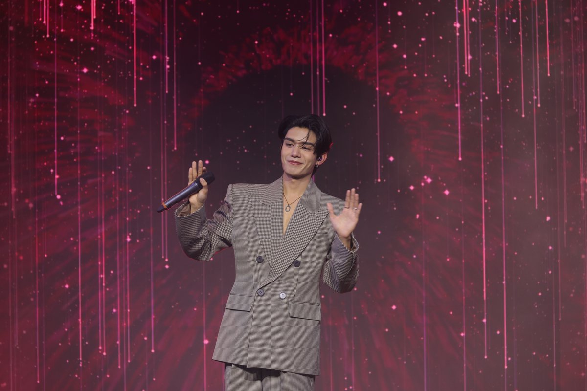 doconcert's tweet photo. #NETHappiDayinHK https://t.co/PWwmgD8GIU