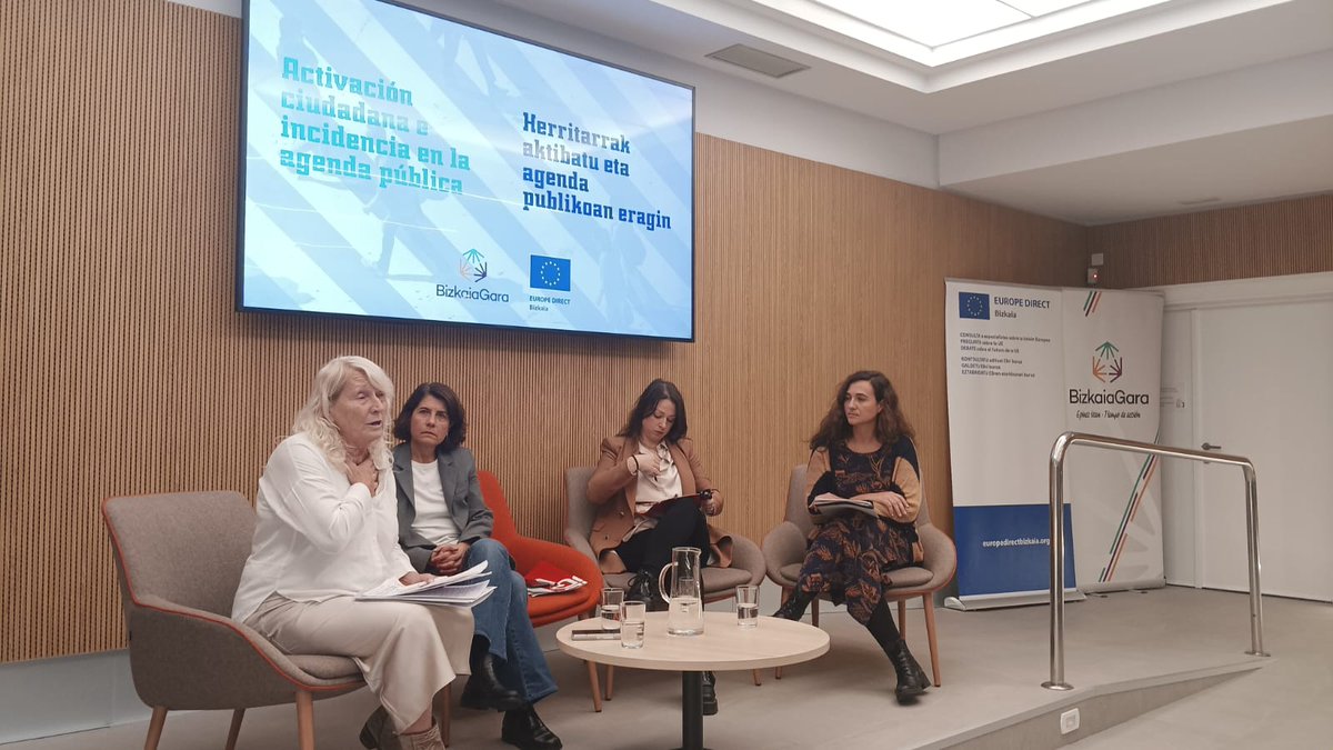 EuropeDirectBiz's tweet image. Continuamos con el debate y la mesa de diálogo en la que se incorporan: Irati Álvarez, técnica en @SaveChildrenEs y Elena Blanco, coordinadora técnica de @sareensarea Modera Amaia Goikoetxea, decana y presidenta de @kazetariak Eskerrik asko!