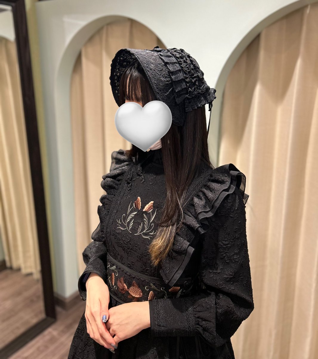 ⋱ 織花の園 ⋰ 𑁍 ｡° エンブロイダリーワンピースのご紹介です