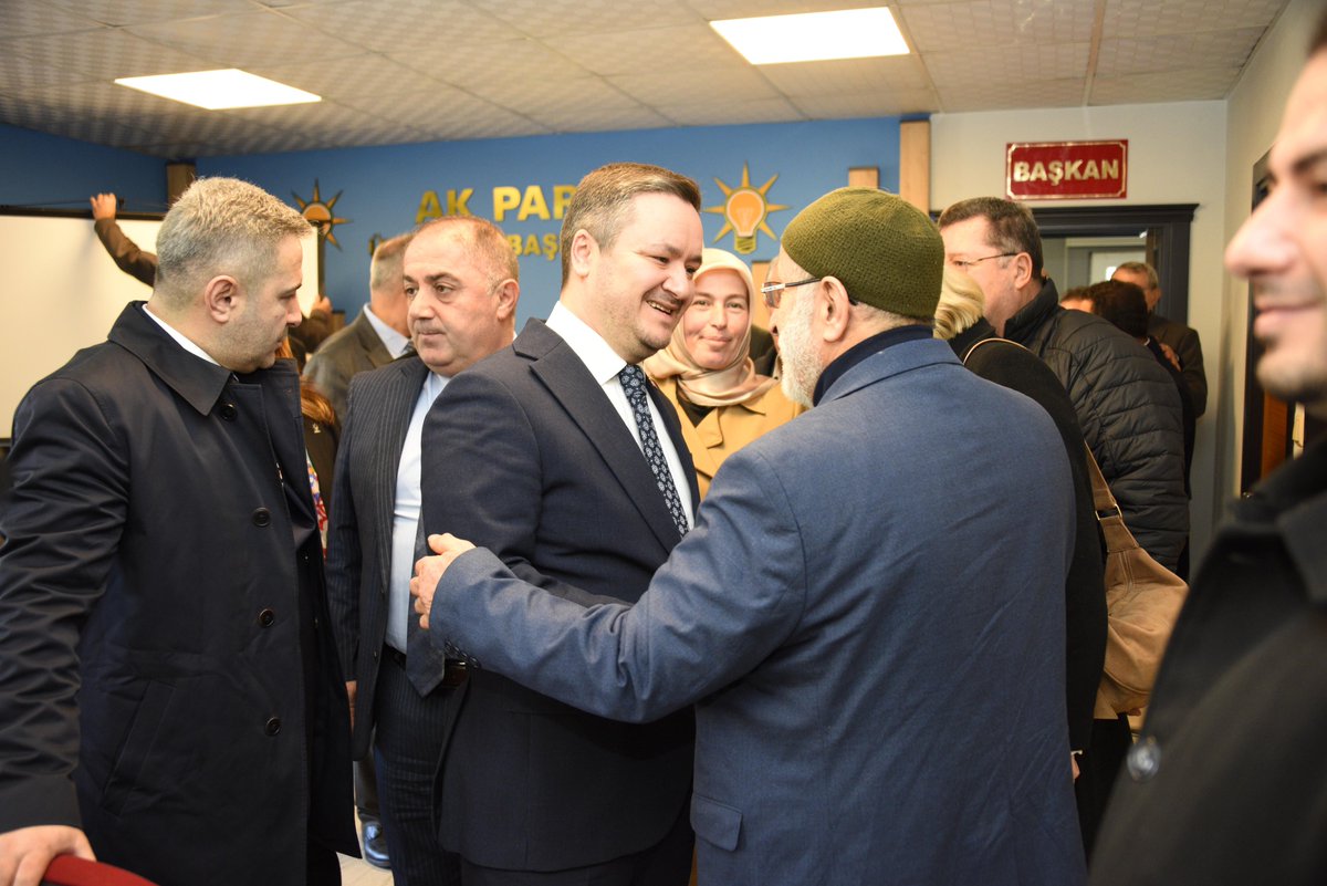 ozdemirsamet's tweet photo. 📍 Ünye

Tarihi mirası, eşsiz doğası, kültürü, sahili ve doğal güzellikleriyle kendine hayran bırakan Ünye’mizdeyiz.

AK Parti Ünye Danışma Meclisi Toplantımızı; İl Başkan Yardımcılarımız, İl Yönetim Kurulu Üyelerimiz, İlçe Başkanımız Hasan Fahri Alparslan, Belediye Başkanımız Hüseyin Tavlı, ilçe yönetim kurulu üyelerimiz, ilçe gençlik ve kadın kolları başkanımız ile mahalle başkanlarımızın katılımıyla gerçekleştirdik.

Gerçekleşen toplantımızın hayırlı olmasını diliyorum.