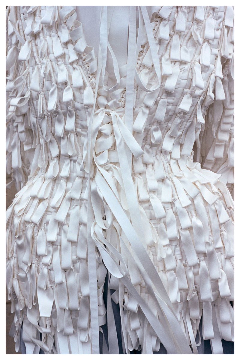 jacquemusx's tweet photo. Jonathan Anderson has only just begun reinventing the famous Dior Bar jacket, but this has to be my favourite iteration!! https://t.co/rsXAcCBse9