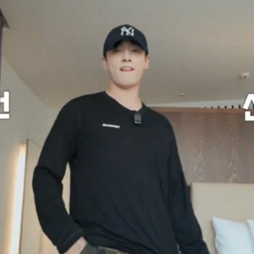 𝑚𝑜𝑟𝑎 ⊙⊝⊜ ྀི VOY A VER A BTS tweet media