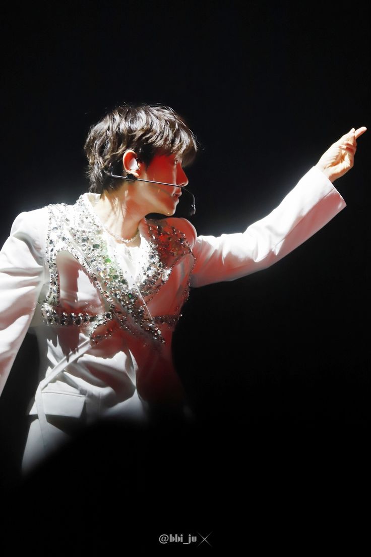 飞天 H tweet media