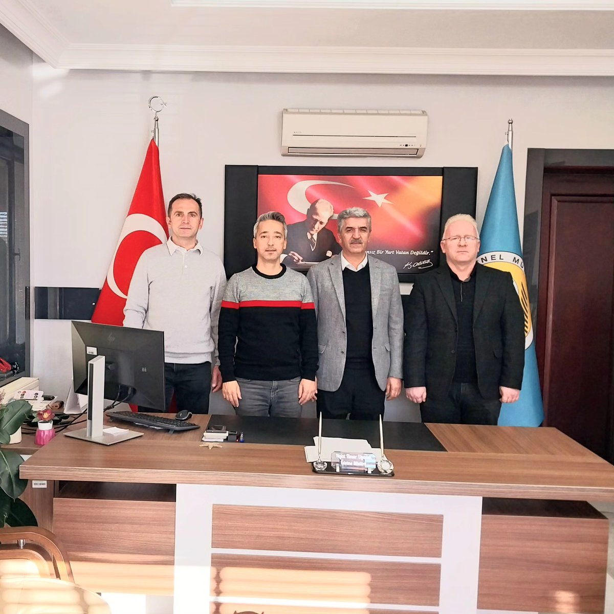 Tosya Orman İşletme Müdürümüz Nejat Timur Uyanık Bey'i Temsilcilerimiz ile birlikte Ziyaret ettik.
Değerli Müdürüme Misafirperverlikleri için Teşekkür ederiz