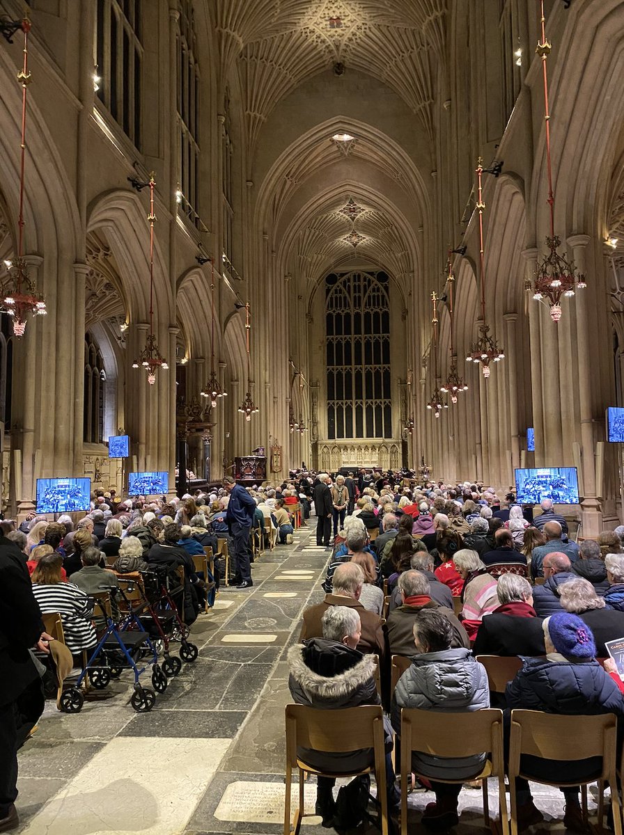 bathalkmaar's tweet photo. The end of the 80th Anniversary year of our Bath-Alkmaar link, thanks to the @BathRotary.

Their Carol Service in Bath Abbey included one recorded reading from the Bible Christmas story by Alkmaar Rotarian Gilbert de Bock.  A lovely gesture which was widely appreciated. https://t.co/2G5I4o3kdU