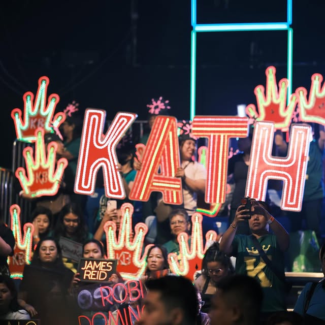 KathKWEEN 👑 tweet media