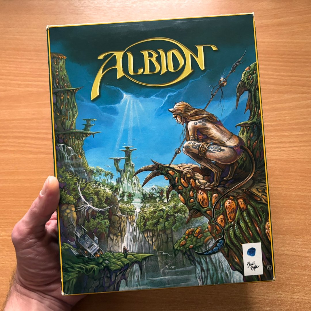 Gamrok's tweet photo. Happy 30th anniversary to Albion 🎂 (released in December 1995)
A gorgeous RPG that mixed science fiction and epic fantasy 🚀 🌴 💫
Great cover art! ❤️
#Albion #BlueByte #RPG #RetroGaming #DOSGaming #BigBoxGames #SciFi #Fantasy https://t.co/dnyXLngRjF