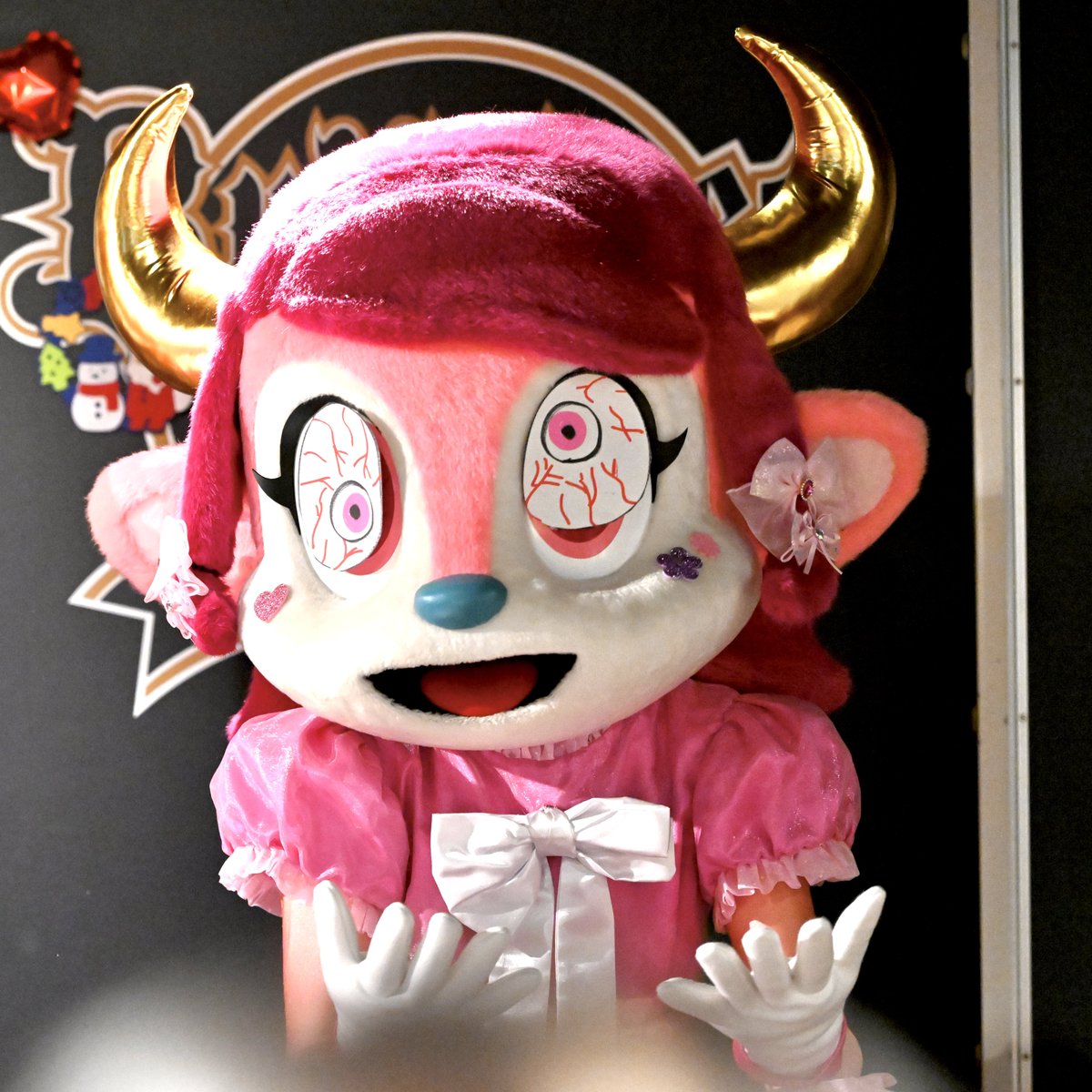 2025.12.16
練習漬けで目が充血してしまったベルちゃん

#バファローベル 
#ブルベルファンミーティング 
#ベルの音楽会