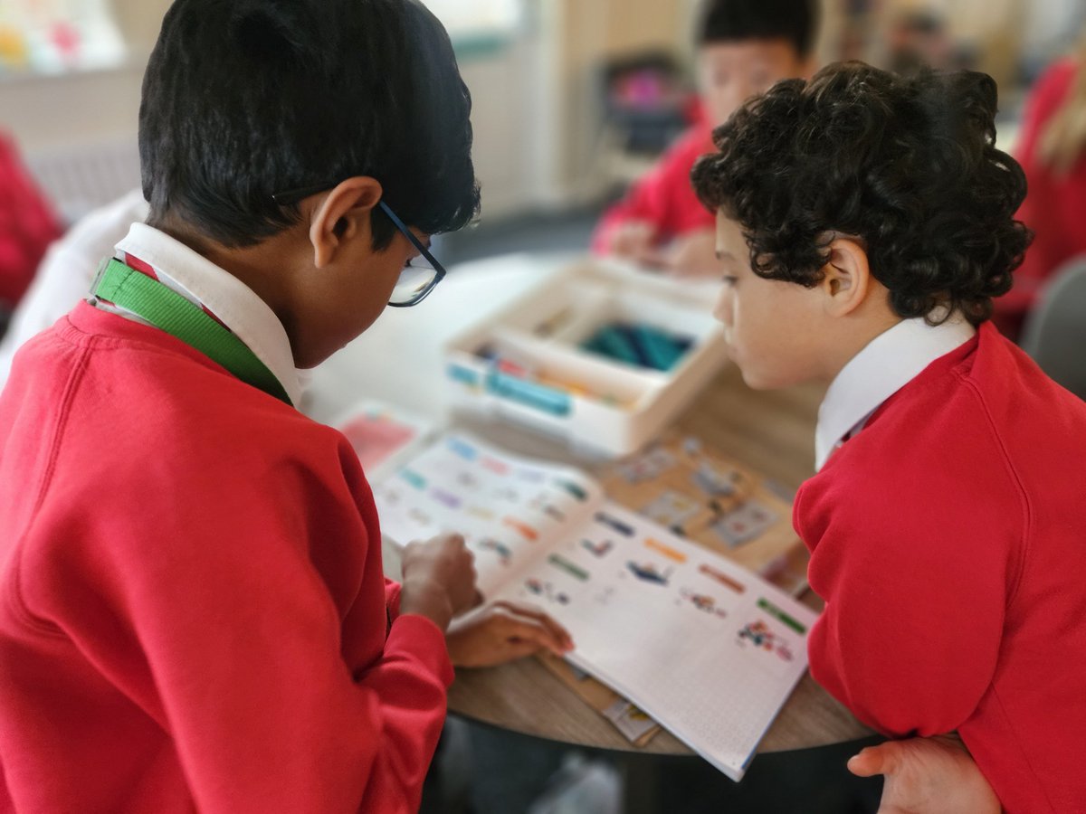 CCJacademy's tweet image. Today, Year 5 were so excited to trial our new Science Lego Kits! 

They explored balanced and unbalanced forces through the 'Sweet Tooth Squirrel' lesson and explored how to stop the squirrel stealing the picnic blanket! 

Excellent metacognition and collaboration demonstrated!