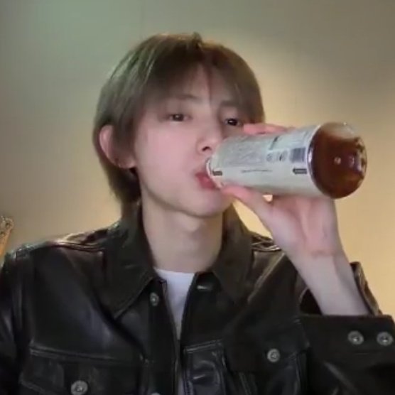 Post by nana⭐ on X: 🫳🫳🫳🫳