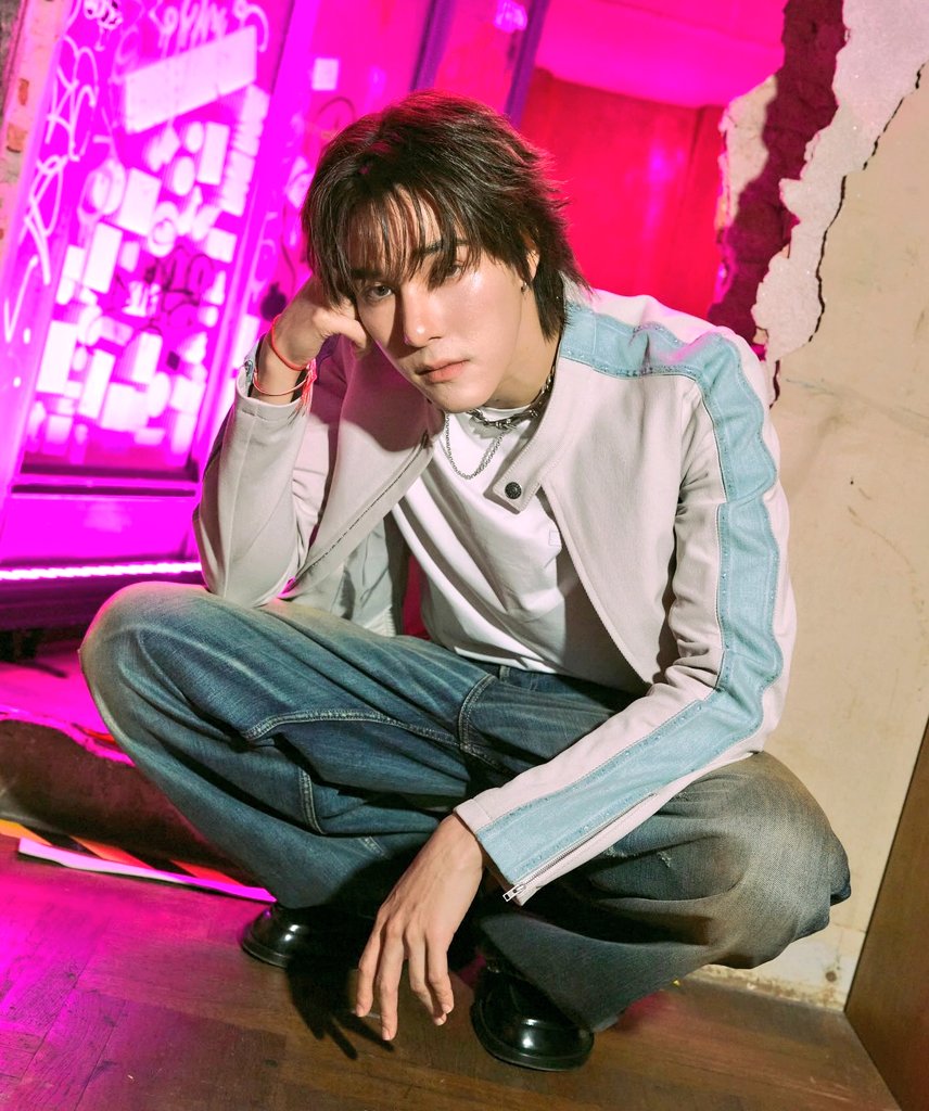 oh you absolutely beautiful stunning breathtaking man