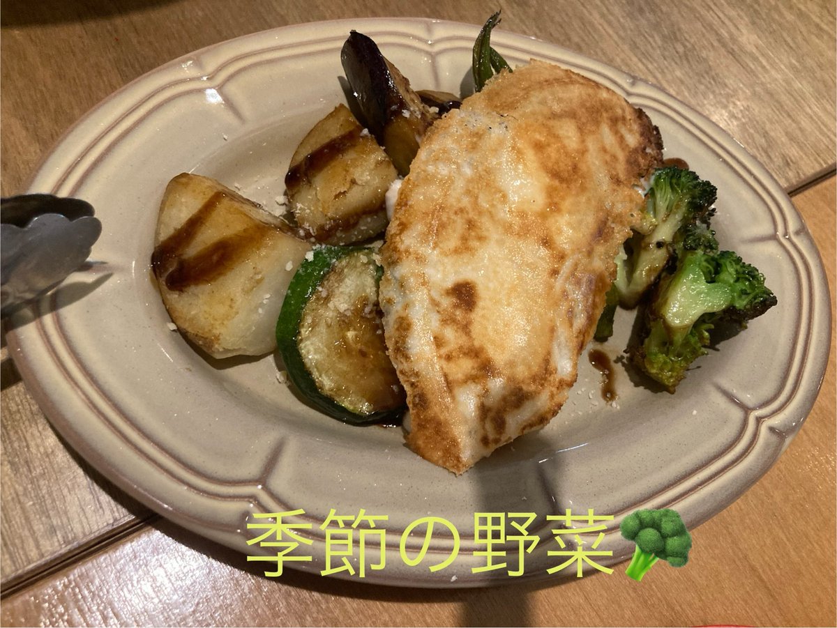 zu_shi_3's tweet photo. 大衆酒場こりす♡
＃日本酒
＃沖縄 https://t.co/9UGSPFoQYO