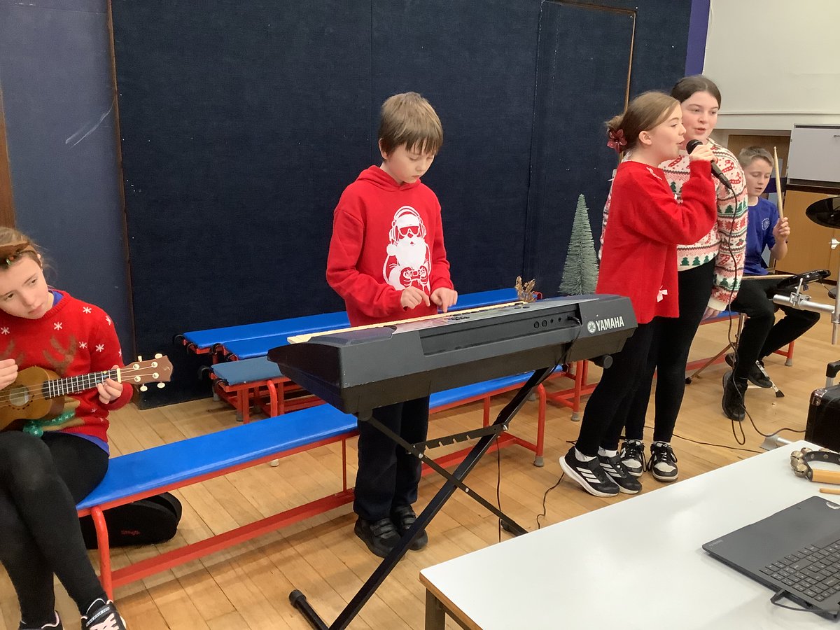 Farington School tweet media