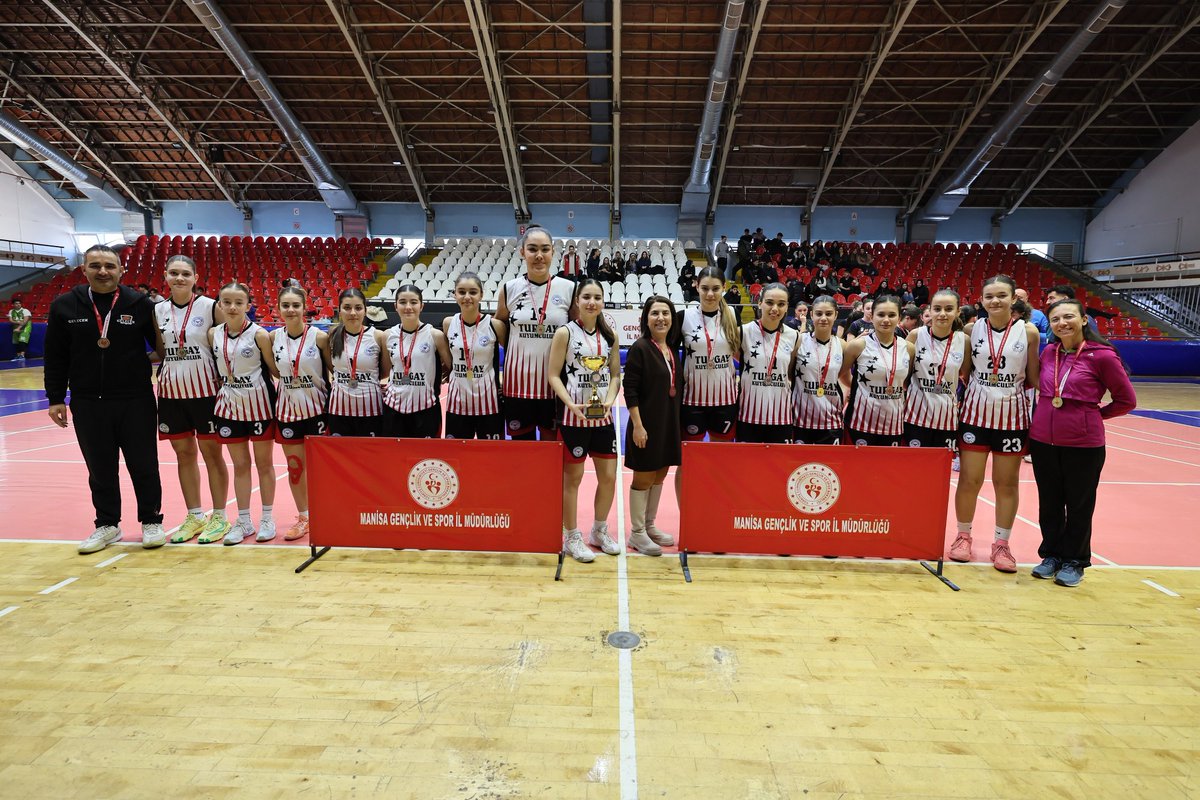 GSB_Manisa's tweet photo. Okul Sporları Basketbolda İl Şampiyonları Belli Oldu

haber detayı için⏬
https://t.co/wDnm0DLVPM https://t.co/DqmQmbDSXf