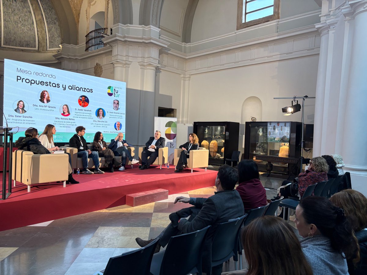 . #ProyectoFutur. La presentación de resultados del estudio desarrollado por la <a href="/UPV/">Universitat Politècnica de València</a> supone una base para definir el impuso a la #innovación en la comarca #UtielRequena. <a href="/dipvalencia/">Diputació de València</a> <a href="/GVAivace/">IVACE+i</a> #RedCIT #CITRuralTEC <a href="/MITierradelVino/">M.I.Tierra del Vino</a>