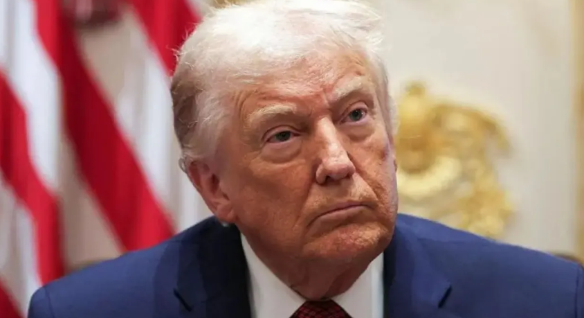 ترمب يعلن حصاراً شاملاً على ناقلات نفط فنزويلا الخاضعة للعقوبات 