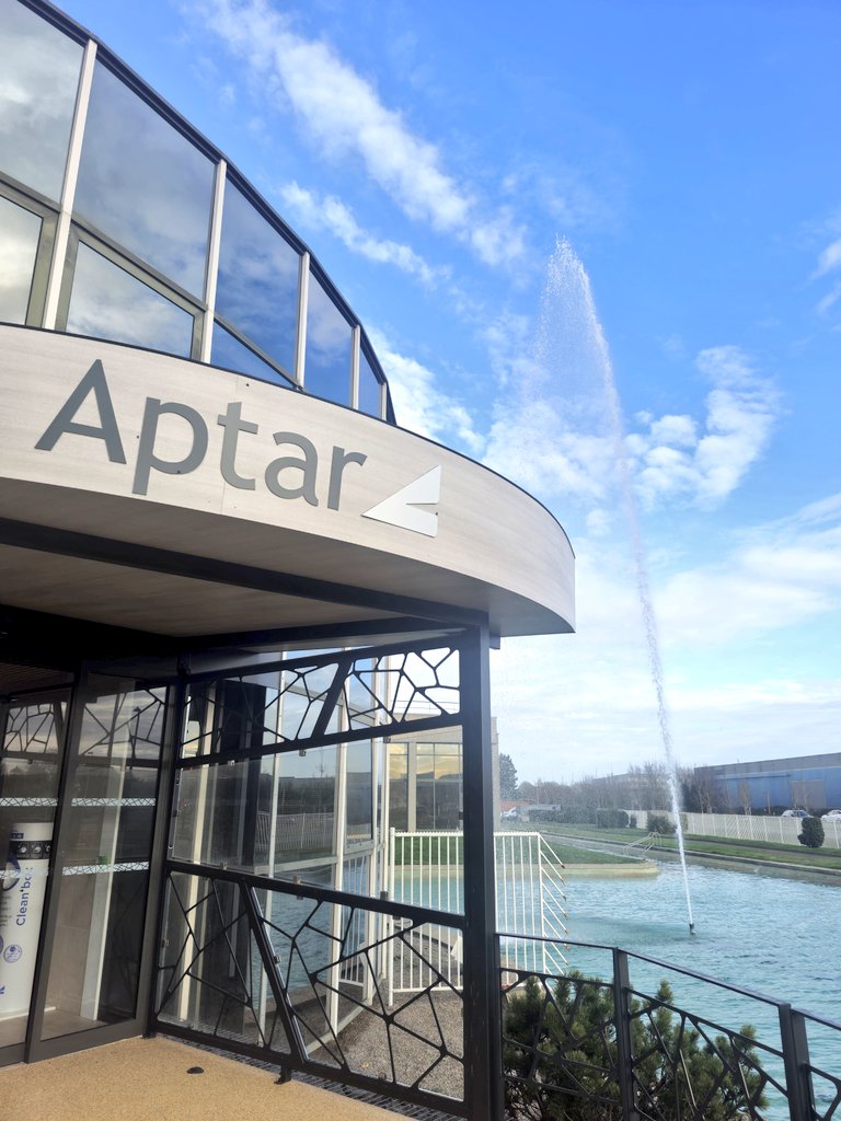 Une collecte de cadeaux  organisée pour les petits, en y glissant de précieuses attentions n'est pas un simple geste de mécénat. C'est une action qui prouve que la solidarité sont profondément ancrés dans les valeurs de <a href="/aptar/">Aptar</a>
<a href="/valdereuil_info/">Val-de-Reuil</a> MERCI!