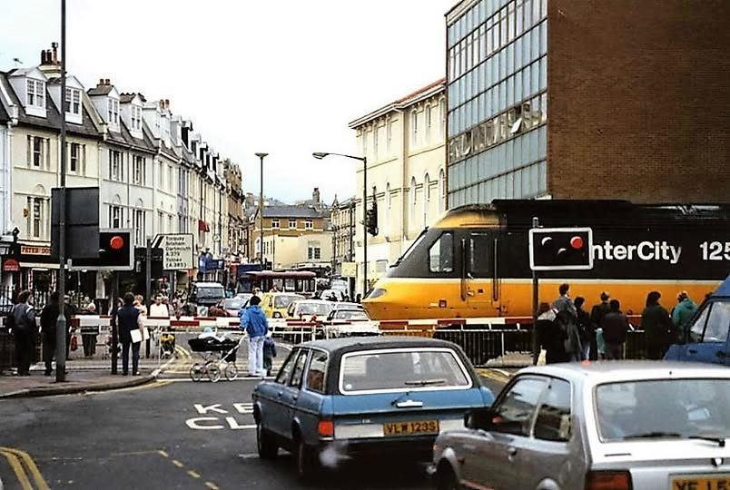 Simon Harley tweet media