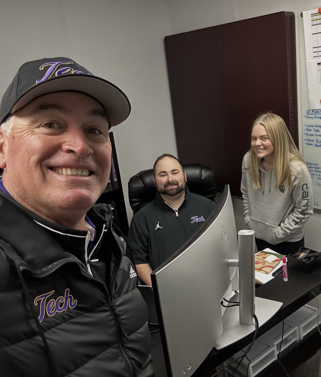 Bobby Wilder tweet media