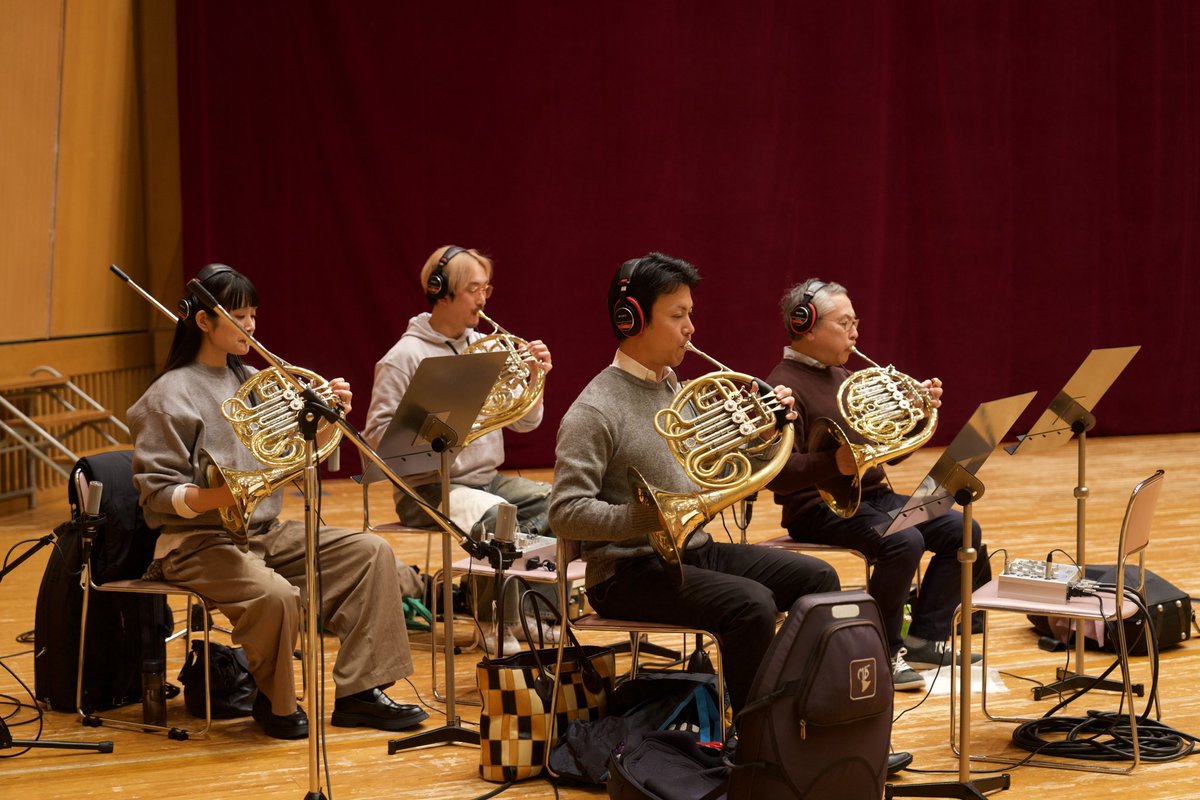 本日は20人のコーラス、パーカッション、ホルンを録りました。
最高！夢が広がる！
編曲は我らが川崎良介でした！