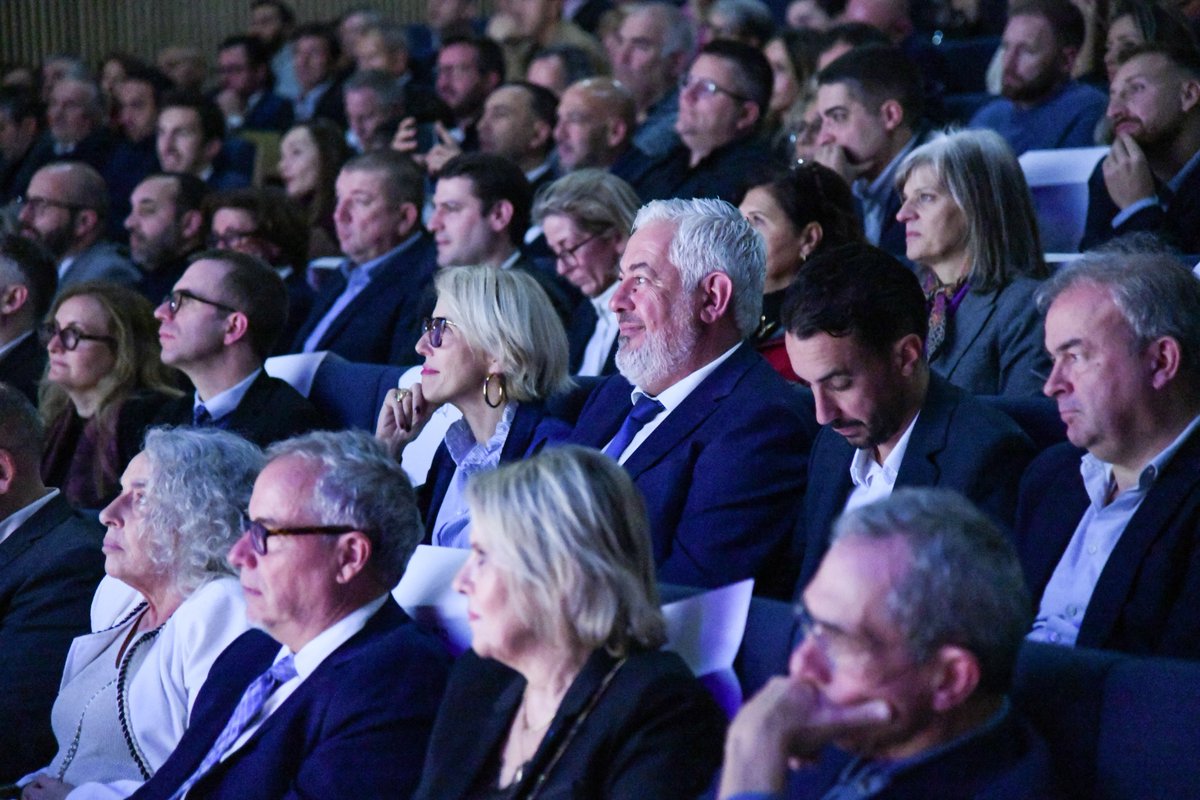 ECOMNEWS tweet media