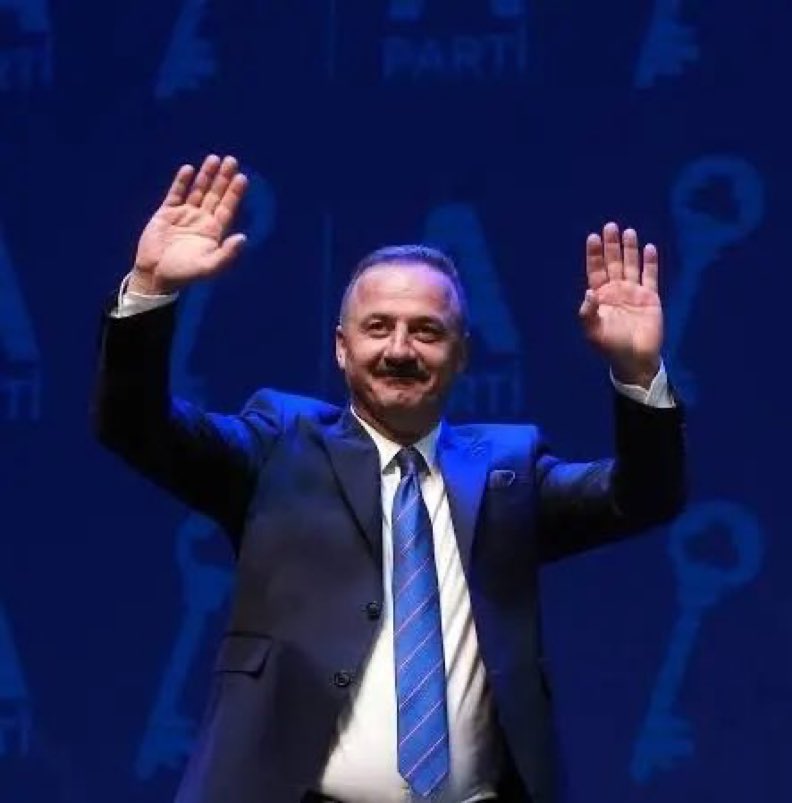 Gökçe Katun tweet media