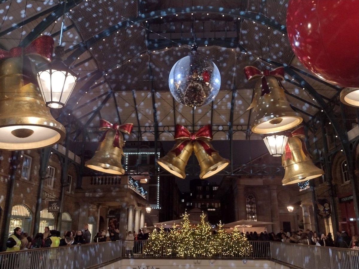 Lol not my best look. Might have slightly overdone the lipstick and drink in London this week.