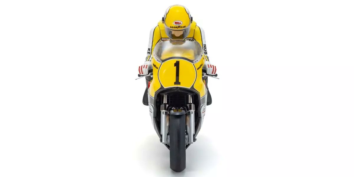 京商 の #ハングオンレーサー の新製品 1/8 YAMAHA YZR500 1978を2ヶ