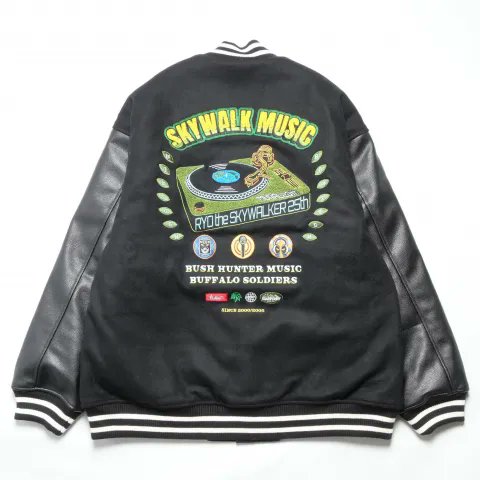 RSW25周年とMURAL20周年を記念したコラボスタジャンも残りサイズMとL