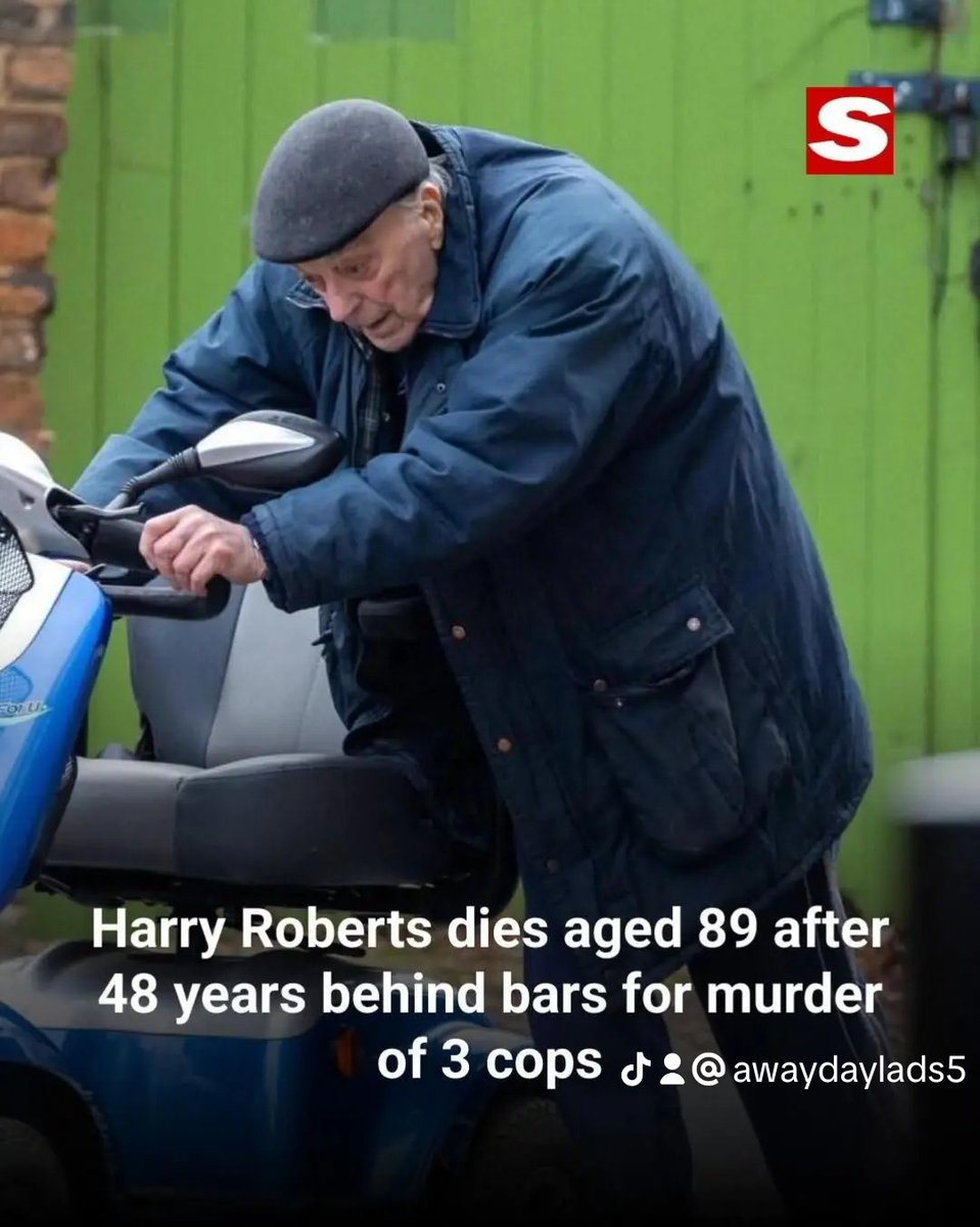 awaydayladsfs's tweet image. 🎶 Harry Roberts is our friend 🎶 
rip Harry 

#harryroberts #isourfriend #acab