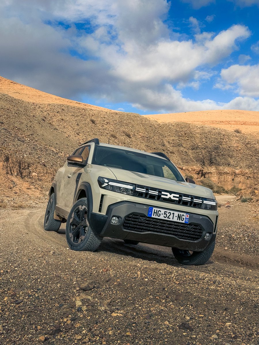 School run? What school run. Duster 4x4 hybrid breaks new ground rte.ie/lifestyle/moto…