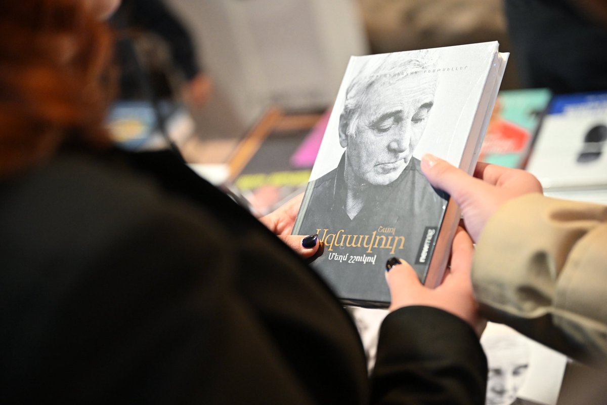 AznavourFound's tweet image. En novembre, le Francofest, festival de la littérature et de la culture francophones organisé par la maison d’édition Newmag, s’est tenu avec un grand succès.

Lancé en 2021, cet événement pionnier est devenu un rendez-vous culturel incontournable. Il propose des présentations de…